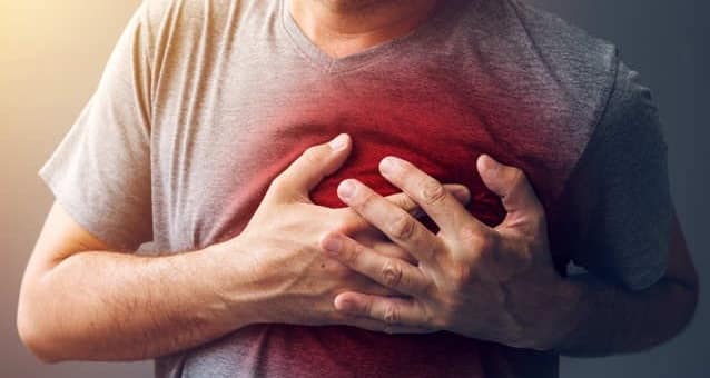 چگونه مشروبات الکلی به سیستم قلبی عروقی آسیب می‌رساند؟